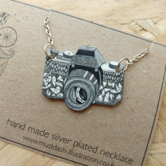 Camera Necklace 