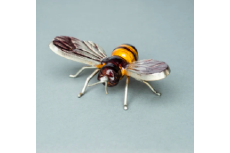 Bee Small