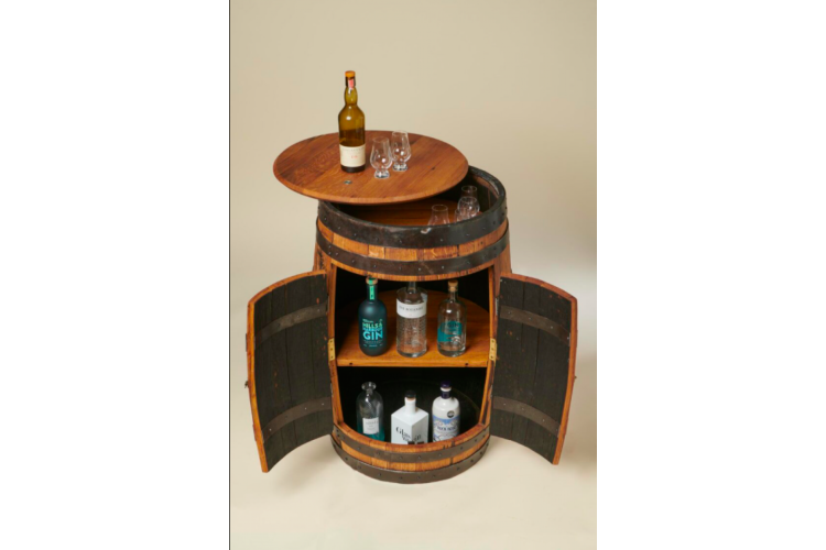 Full Barrel Bar With Doors And Lid