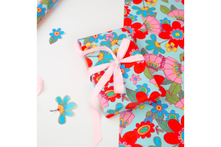 Groovy Floral Gift Warp