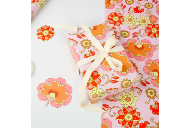Hip Floral Gift Warp