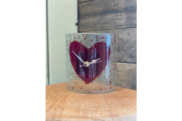 Red Heart Curve Clock
